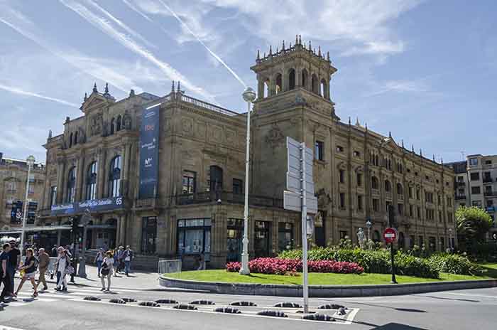 Guipúzcoa - San Sebastián 023 - teatro Victoria Eugenia.jpg